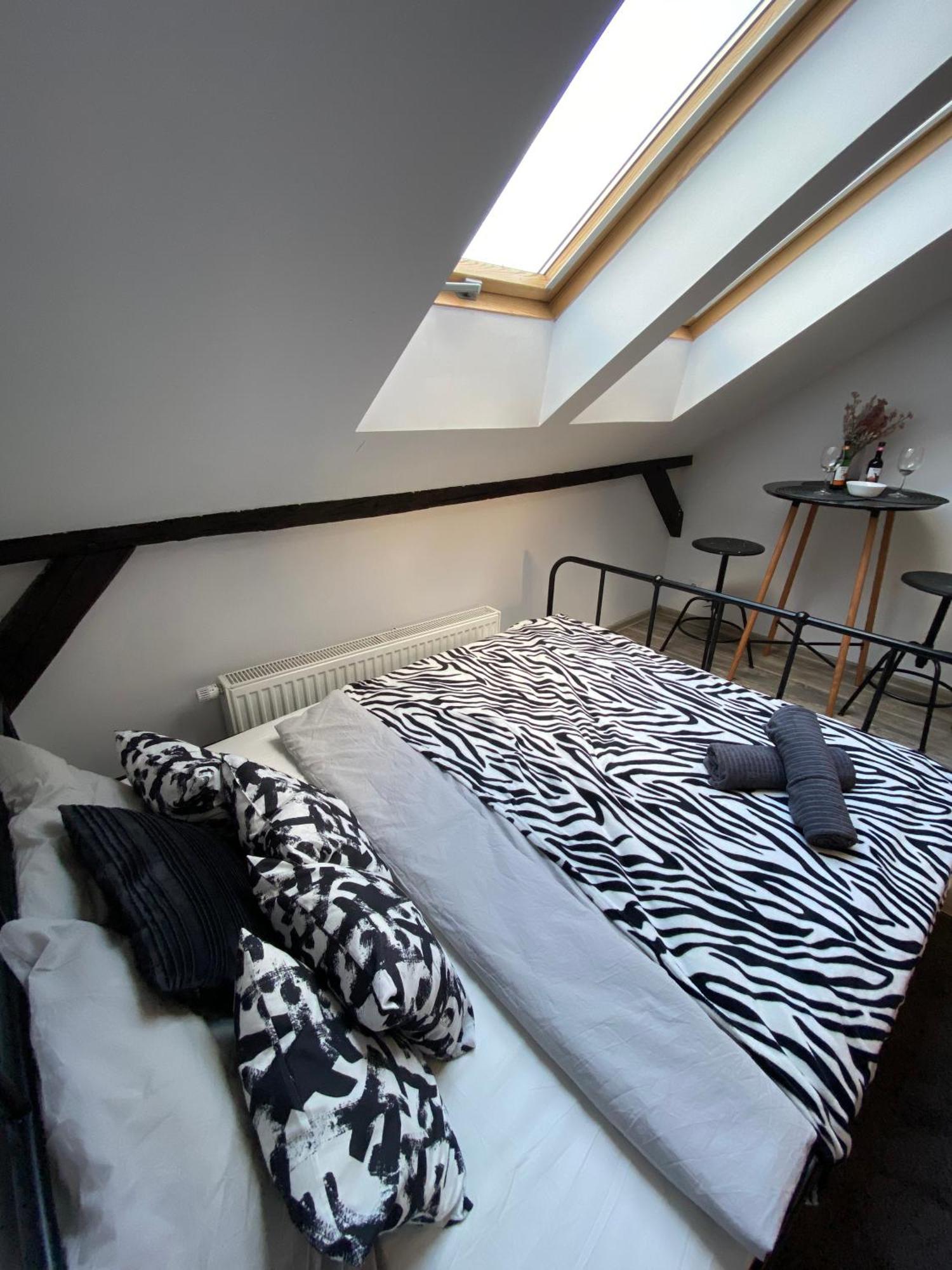 High Five Krakow Apartment Exterior photo